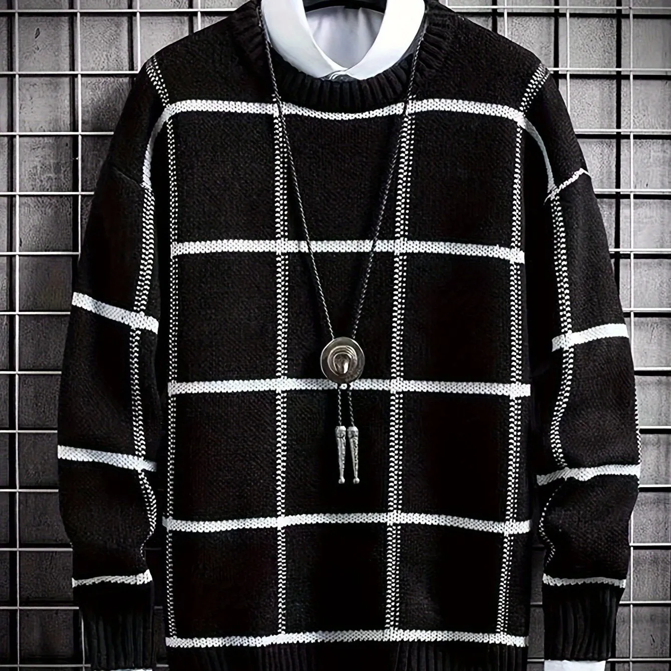 INEVOR | Knitted Mens Sweater with Round Neck
