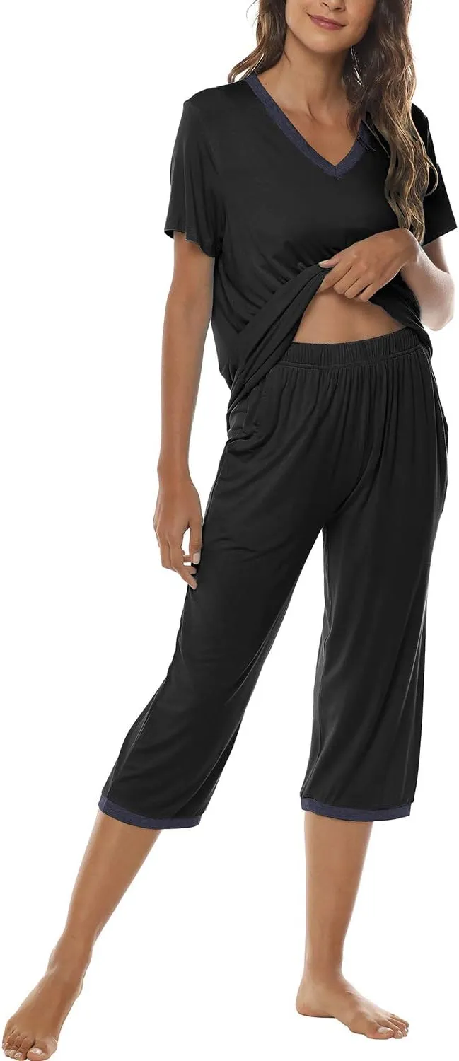 JINSHI Women's Pajamas Set Short Sleeve Top and Capri Pants Lightweight Sleepwear Comfy Pjs Lounge Set with Pockets