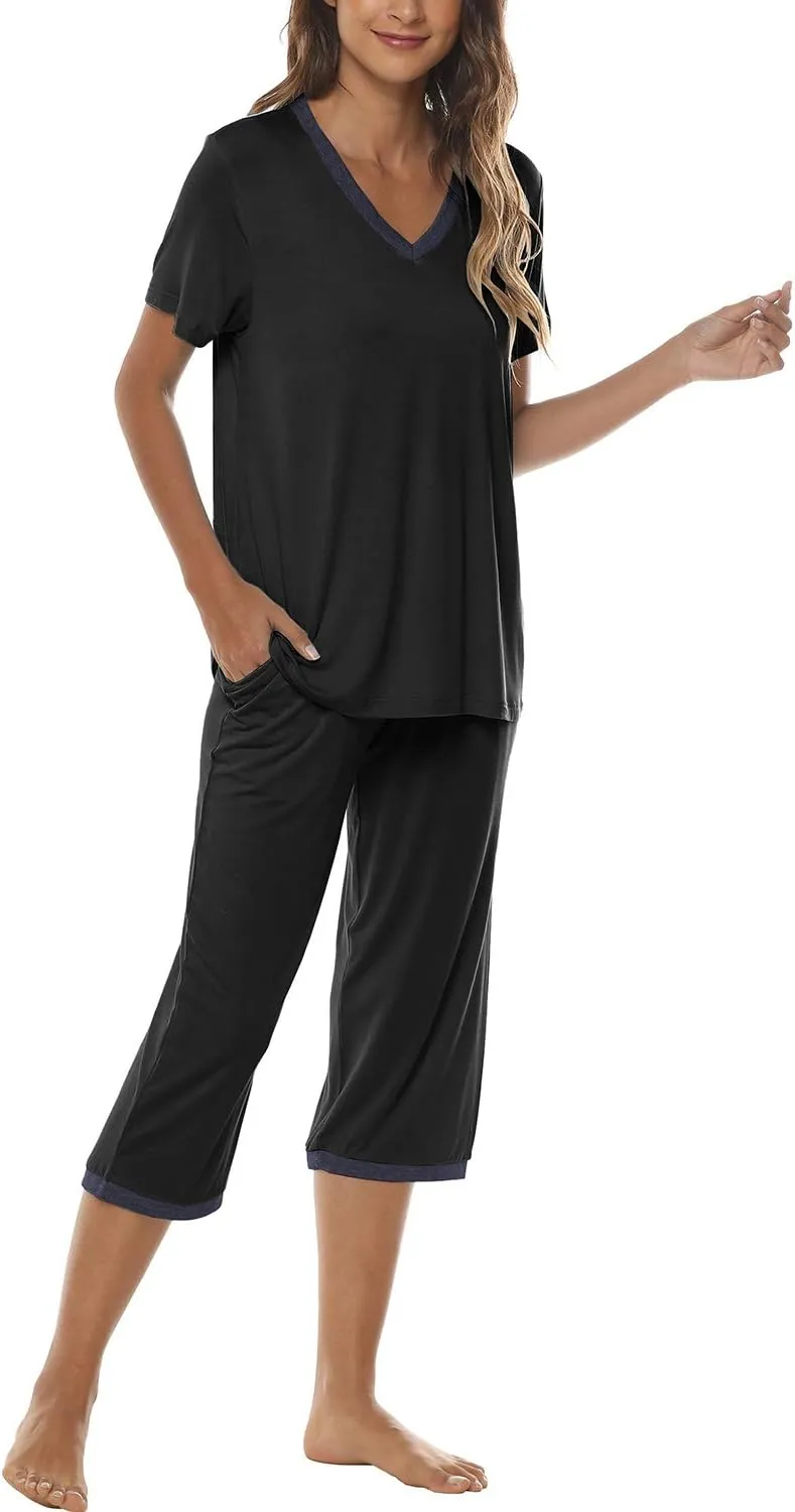 JINSHI Women's Pajamas Set Short Sleeve Top and Capri Pants Lightweight Sleepwear Comfy Pjs Lounge Set with Pockets
