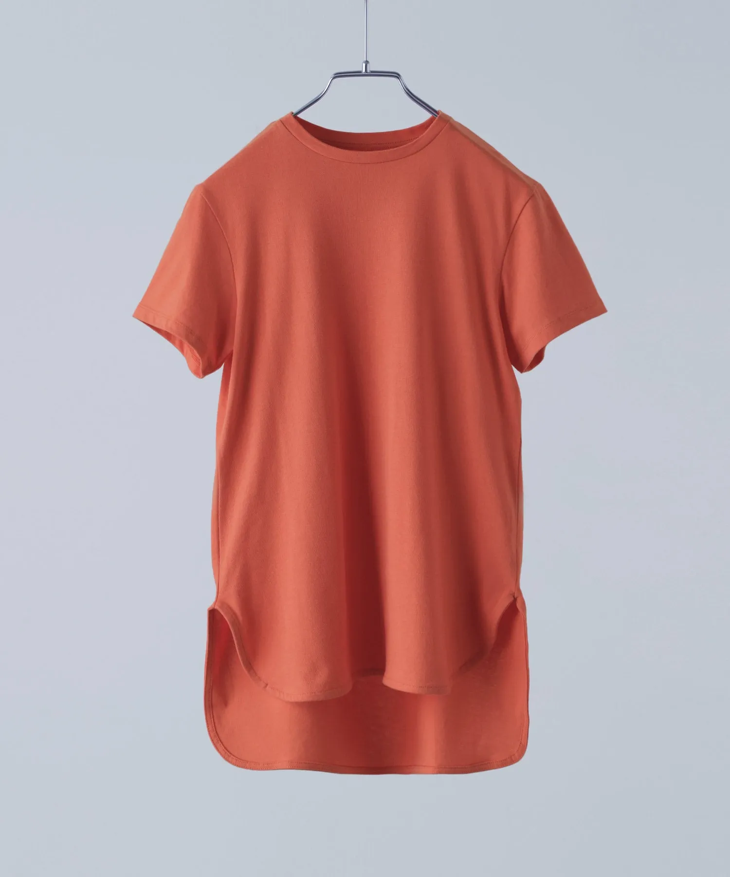 Side slit round hem T-shirt