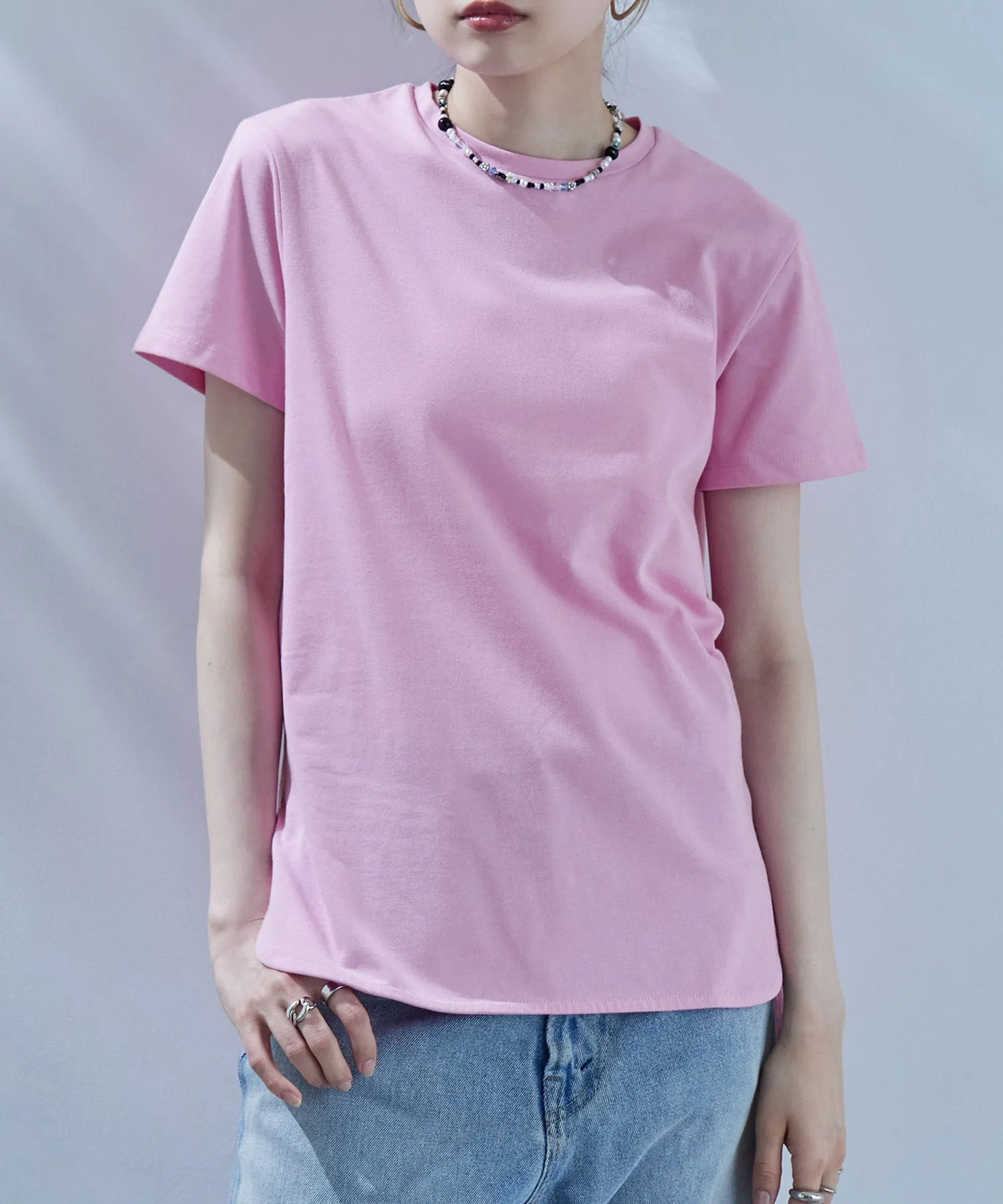 Side slit round hem T-shirt