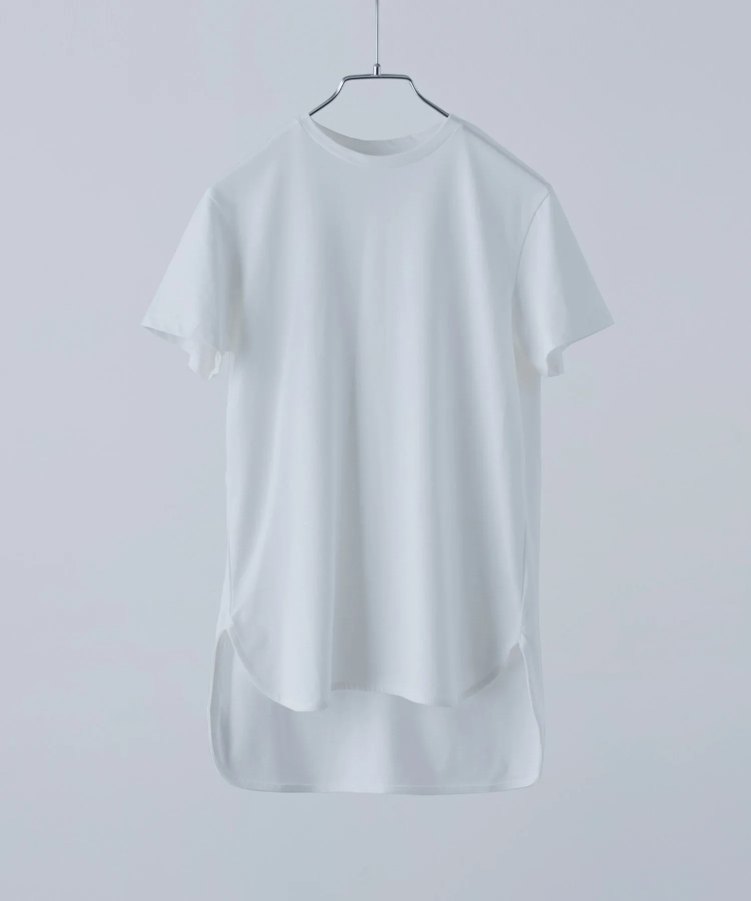 Side slit round hem T-shirt