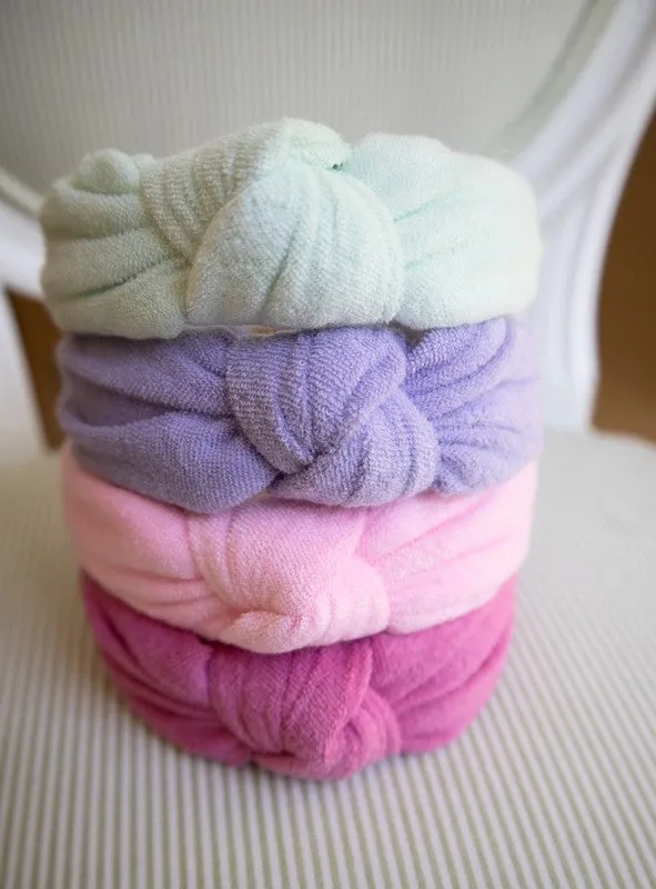 TERRYCLOTH KNOTTED HEADBAND